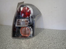 Laden Sie das Bild in den Galerie-Viewer, Rückleuchte Toyota Corolla Verso Rechts Rearlight RUK1359802961xl