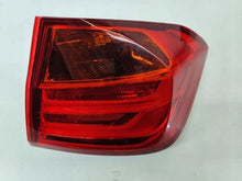 Laden Sie das Bild in den Galerie-Viewer, Rückleuchte BMW 3 7372784 Ein Stück (Rechts oder Links) Rearlight RUK1392796698dh