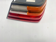 Laden Sie das Bild in den Galerie-Viewer, Rückleuchte Mercedes-Benz Cabrio SDV08118 Rechts Rearlight RUK1434698204ms