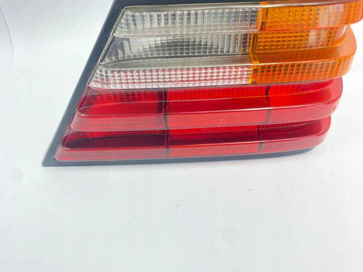 Rückleuchte Mercedes-Benz Cabrio SDV08118 Rechts Rearlight RUK1434698204ms