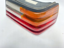 Laden Sie das Bild in den Galerie-Viewer, Rückleuchte Mercedes-Benz Cabrio SDV08118 Rechts Rearlight RUK1434698204ms