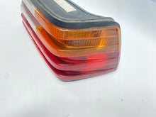 Laden Sie das Bild in den Galerie-Viewer, Rückleuchte Mercedes-Benz Cabrio SDV08118 Rechts Rearlight RUK1434698204ms