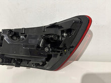 Laden Sie das Bild in den Galerie-Viewer, Rückleuchte Audi A4 B9 Avant 8W9945091AC Links Rearlight RUK1465482253zm