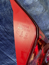 Laden Sie das Bild in den Galerie-Viewer, Rückleuchte Toyota Auris 5170237 Links Rearlight RUK1683965388ni