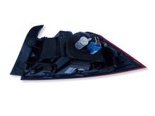 Laden Sie das Bild in den Galerie-Viewer, Rückleuchte VW Passat B8 3G5945207C Links Rearlight RUK1702918041wy