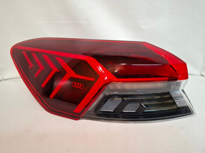Rückleuchte Audi E-Tron 89A945069 Links Rearlight RUK1722713908sb