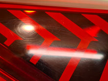 Laden Sie das Bild in den Galerie-Viewer, Rückleuchte Audi E-Tron 89A945069 Links Rearlight RUK1722713908sb