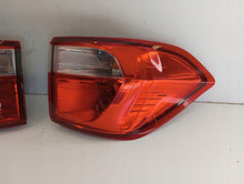 Laden Sie das Bild in den Galerie-Viewer, Rückleuchte Ford Ecosport Ein Stück (Rechts oder Links) Rearlight RUK1816296894oq