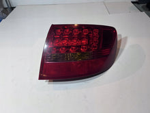 Laden Sie das Bild in den Galerie-Viewer, Rückleuchte Audi A6 Avant 89037056 Rechts Rearlight RUK1818227218ql