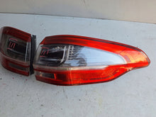 Laden Sie das Bild in den Galerie-Viewer, Rückleuchte Ford S-Max LED Rechts Rearlight RUK1949537359yu