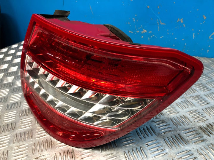 Rückleuchte Mercedes-Benz W204 2048204064 Rechts Rearlight RUK1962209010nx