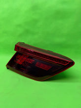 Laden Sie das Bild in den Galerie-Viewer, Rückleuchte VW Tiguan 5NA945307D Ein Stück (Rechts oder Links) Rearlight RUK1992510540vu