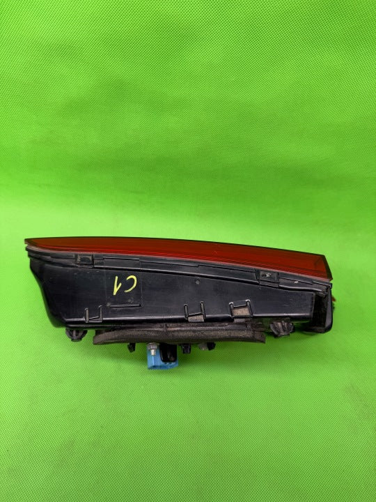Rückleuchte VW Tiguan 5NA945307D Ein Stück (Rechts oder Links) Rearlight RUK1992510540vu