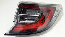 Laden Sie das Bild in den Galerie-Viewer, Rückleuchte Toyota Corolla Hatchback LED Rechts Rearlight RUK1996105527zw