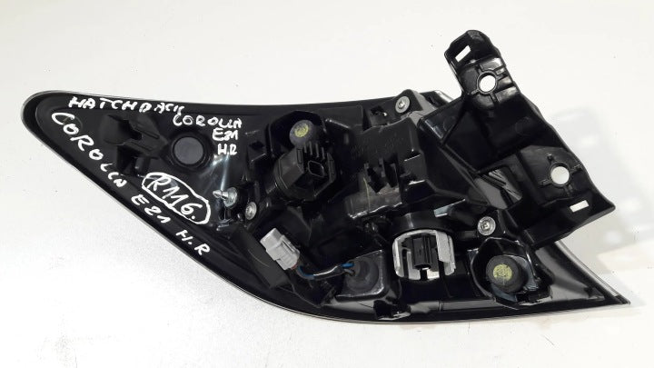 Rückleuchte Toyota Corolla Hatchback LED Rechts Rearlight RUK1996105527zw