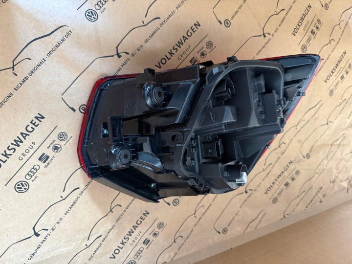 Rückleuchte Audi Q2 81A945069B Links Rearlight RUK2042684556yi