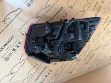 Laden Sie das Bild in den Galerie-Viewer, Rückleuchte Audi Q2 81A945069B Links Rearlight RUK2042684556yi