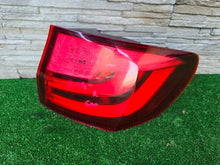 Laden Sie das Bild in den Galerie-Viewer, Rückleuchte BMW 5 F11 Rechts Rearlight RUK2110719127wa