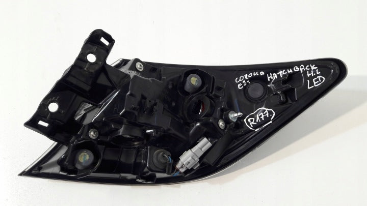 Rückleuchte Toyota Corolla Hatchback MLX4549 Rechts Rearlight RUK2218383775bi