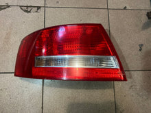 Laden Sie das Bild in den Galerie-Viewer, Rückleuchte Audi A6 C6 4F5945095D Ein Stück (Rechts oder Links) Rearlight RUK2219732785mw