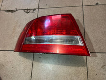 Laden Sie das Bild in den Galerie-Viewer, Rückleuchte Audi A6 C6 4F5945095D Ein Stück (Rechts oder Links) Rearlight RUK2219732785mw