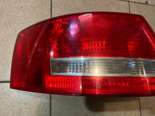Laden Sie das Bild in den Galerie-Viewer, Rückleuchte Audi A6 C6 4F5945095D Ein Stück (Rechts oder Links) Rearlight RUK2219732785mw