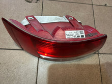 Laden Sie das Bild in den Galerie-Viewer, Rückleuchte Audi A6 C6 4F5945095D Ein Stück (Rechts oder Links) Rearlight RUK2219732785mw