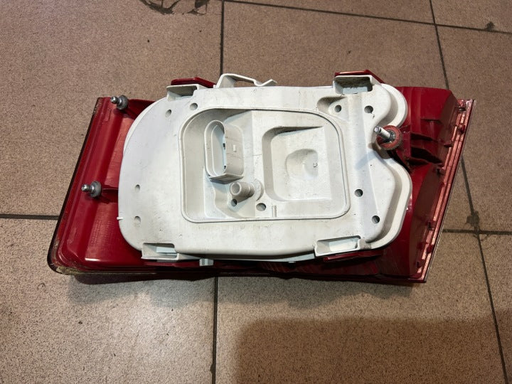 Rückleuchte Audi A6 C6 4F5945095D Ein Stück (Rechts oder Links) Rearlight RUK2219732785mw