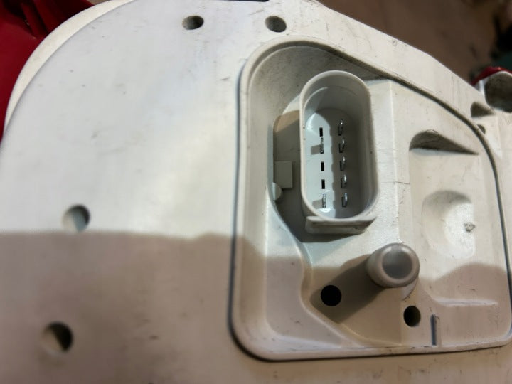 Rückleuchte Audi A6 C6 4F5945095D Ein Stück (Rechts oder Links) Rearlight RUK2219732785mw
