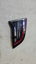 Load image into Gallery viewer, Rückleuchte Tesla Model 3 Y 01534201 Ein Stück (Rechts oder Links) Rearlight RUK2250258729kj