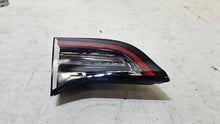 Load image into Gallery viewer, Rückleuchte Tesla Model 3 Y 01534201 Ein Stück (Rechts oder Links) Rearlight RUK2250258729kj