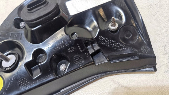 Rückleuchte Tesla Model 3 Y 01534201 Ein Stück (Rechts oder Links) Rearlight RUK2250258729kj
