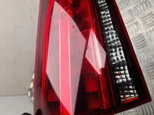 Laden Sie das Bild in den Galerie-Viewer, Rückleuchte Mercedes-Benz A1779062901 Links Rearlight RUK2367147178oz