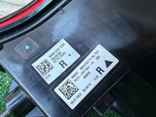 Laden Sie das Bild in den Galerie-Viewer, Rückleuchte BMW 4 G22 747760415 Rechts Rearlight RUK2386271440fj