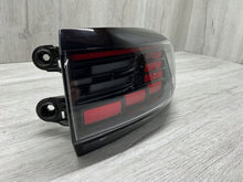 Laden Sie das Bild in den Galerie-Viewer, Rückleuchte VW I 11A945208A Rechts Rearlight RUK2424926793vv