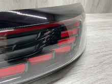 Laden Sie das Bild in den Galerie-Viewer, Rückleuchte VW I 11A945208A Rechts Rearlight RUK2424926793vv