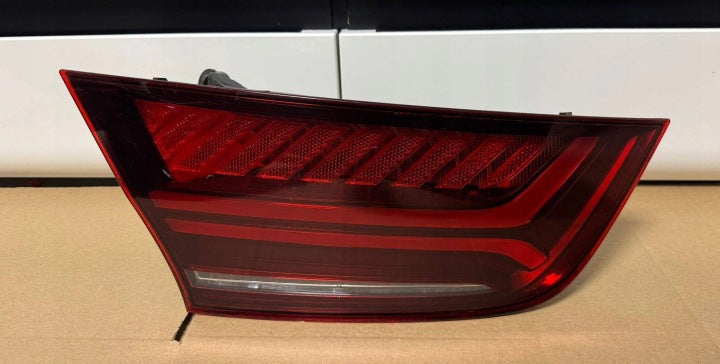 Rückleuchte Audi C7 A7 4G8945095F Links Rearlight RUK2433235736ls