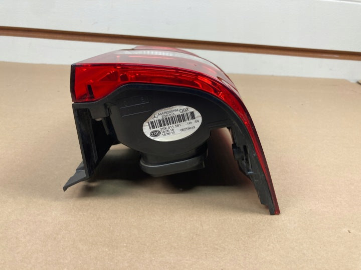 Rückleuchte Mercedes-Benz Vito A4478200164 Rechts Rearlight RUK2504254512ru