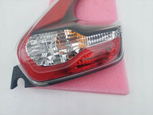 Laden Sie das Bild in den Galerie-Viewer, Rückleuchte Nissan Juke 26550 BV80A Rechts Rearlight RUK2516652080ys