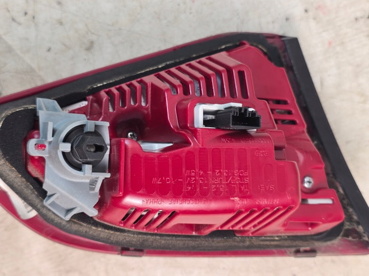Rückleuchte Audi A4 B8 8K9945093E 8K9945094E Ein Satz Rearlight RUK2524015015em