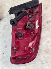 Laden Sie das Bild in den Galerie-Viewer, Rückleuchte Audi A4 B8 8K9945093E 8K9945094E Ein Satz Rearlight RUK2524015015em