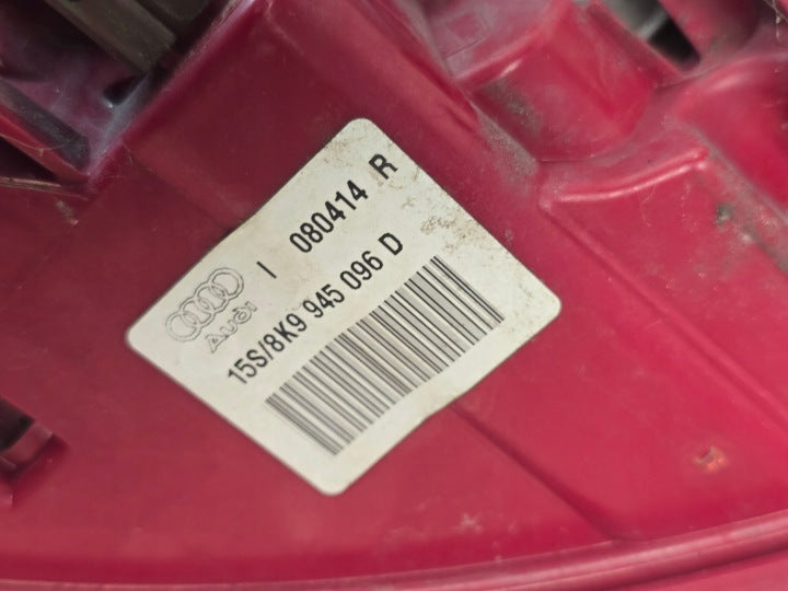 Rückleuchte Audi A4 B8 8K9945093E 8K9945094E Ein Satz Rearlight RUK2524015015em
