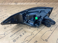 Laden Sie das Bild in den Galerie-Viewer, Rückleuchte VW I 14B945208A LED Rechts Rearlight RUK2532289178ex