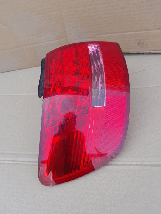 Rückleuchte Audi A6 C6 4F9945095B LED Links Rearlight RUK2652141328nj
