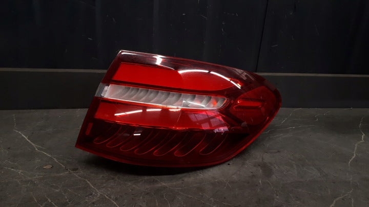 Rückleuchte Mercedes-Benz Glc A2539067400 Rechts Rearlight RUK2658479075ll