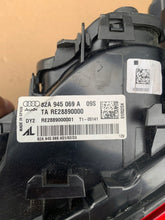 Laden Sie das Bild in den Galerie-Viewer, Rückleuchte Audi A1 82A945069A Links Rearlight RUK2663085494av