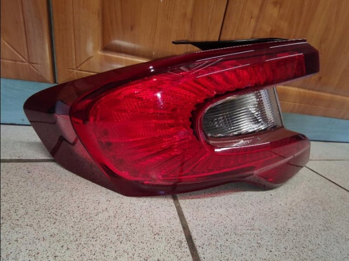 Rückleuchte Fiat Tipo 521029670 Links Rearlight RUK2689818836hg