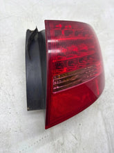 Laden Sie das Bild in den Galerie-Viewer, Rückleuchte Audi A6 C6 Avant 4F9945096H Rechts Rearlight RUK2765330418fv
