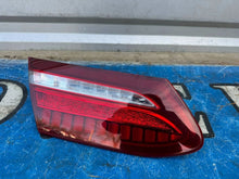 Laden Sie das Bild in den Galerie-Viewer, Rückleuchte Mercedes-Benz A2389062300 Links Rearlight RUK2814447196fk