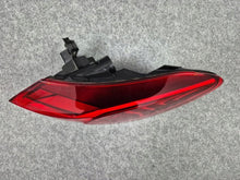 Laden Sie das Bild in den Galerie-Viewer, Rückleuchte Audi E-Tron 89A945070 Rechts Rearlight RUK2859653493im